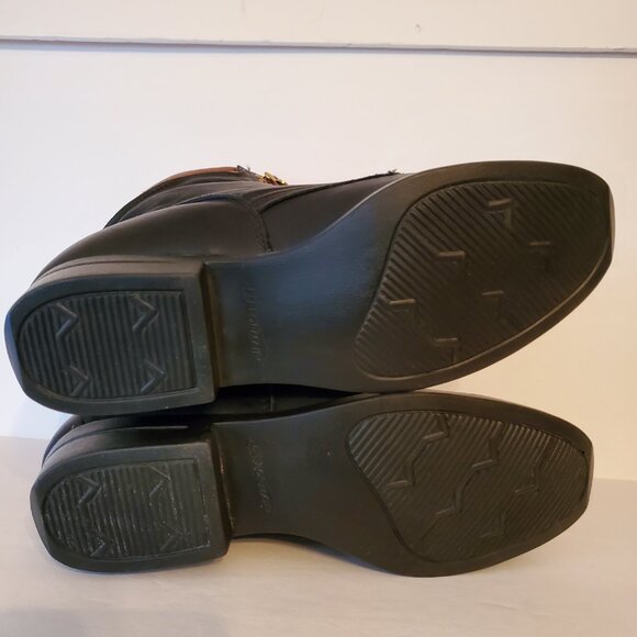 Laredo Women's Perform air 1.5" Hight heel Round Toe Western Ankle Boot Size 7M. - Picture 8 of 13